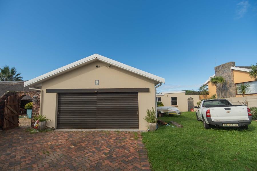 4 Bedroom Property for Sale in Fernglen Eastern Cape